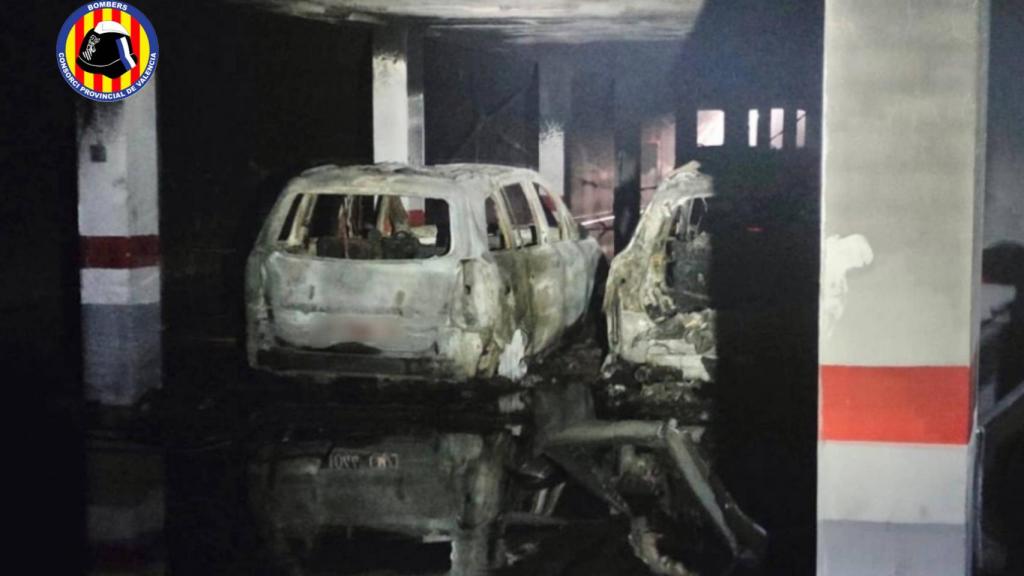 Así han quedado algunos de los vehículos afectados.