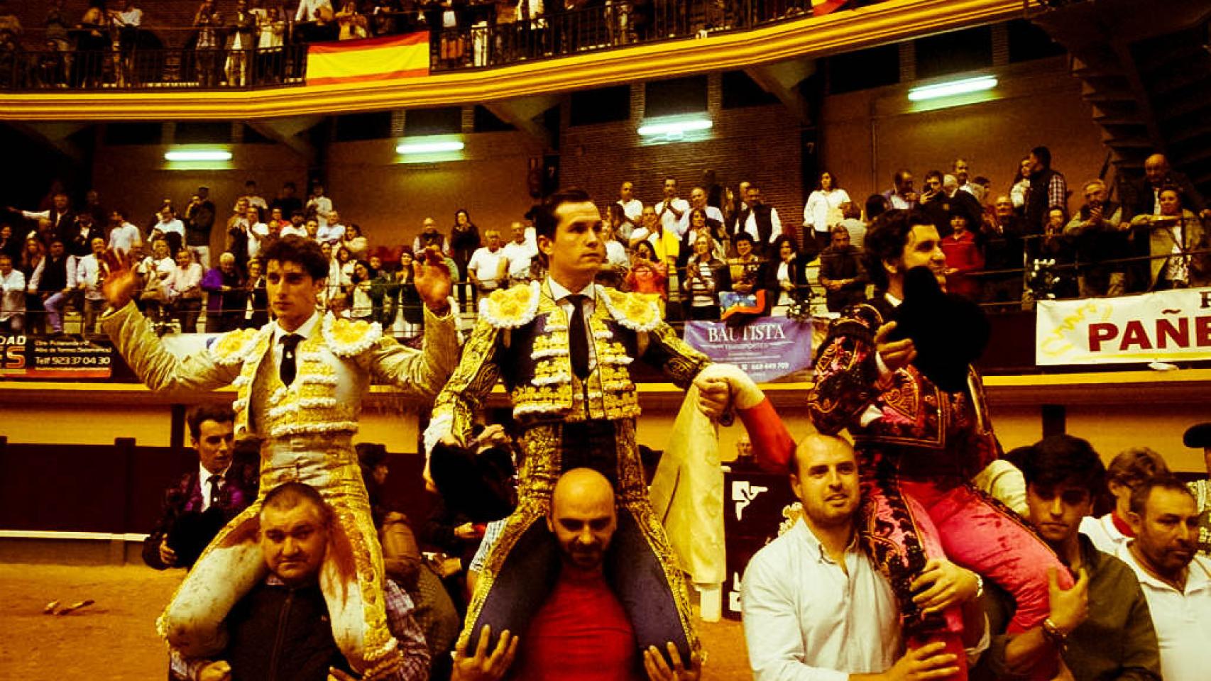 Las mejores imágenes de la 'Corrida del Centenario' en Alba de Tormes