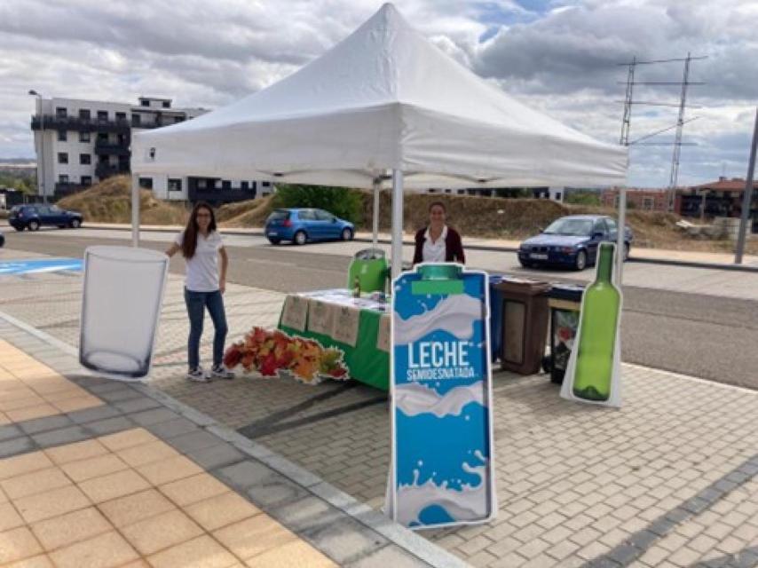Stand de reciclaje ubicado en Arroyo de la Encomienda