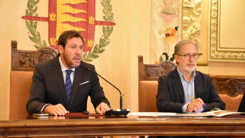 Óscar Puente y Manuel Saravia