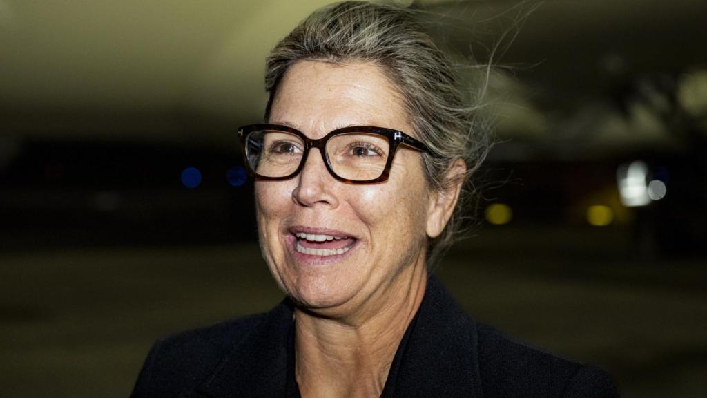 La imagen más impactante de Maxima de Holanda: irreconocible sin una gota de maquillaje y con gafas