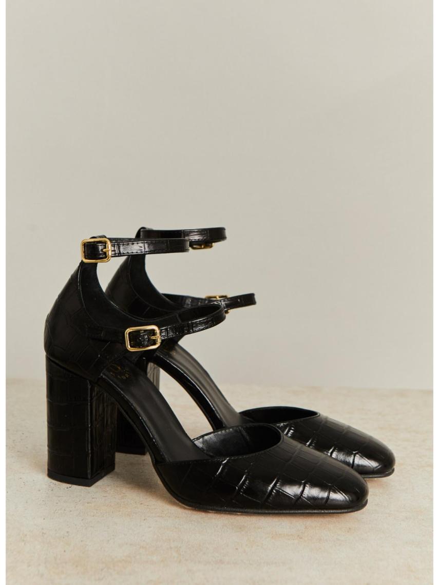 Detalles de los zapatos que ha llevado María García de Jaime.