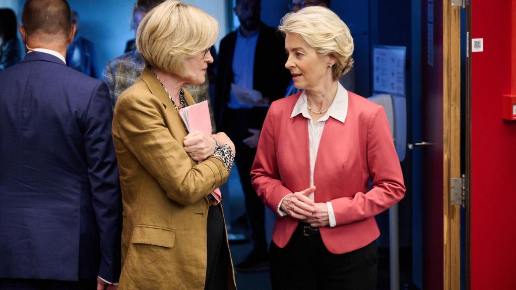 La presidenta Ursula von der Leyen, durante la reunión del colegio de comisarios de este martes