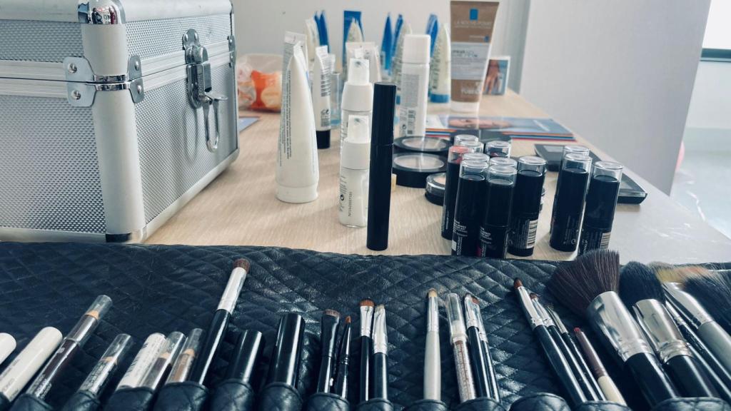 Brochas de maquillaje.