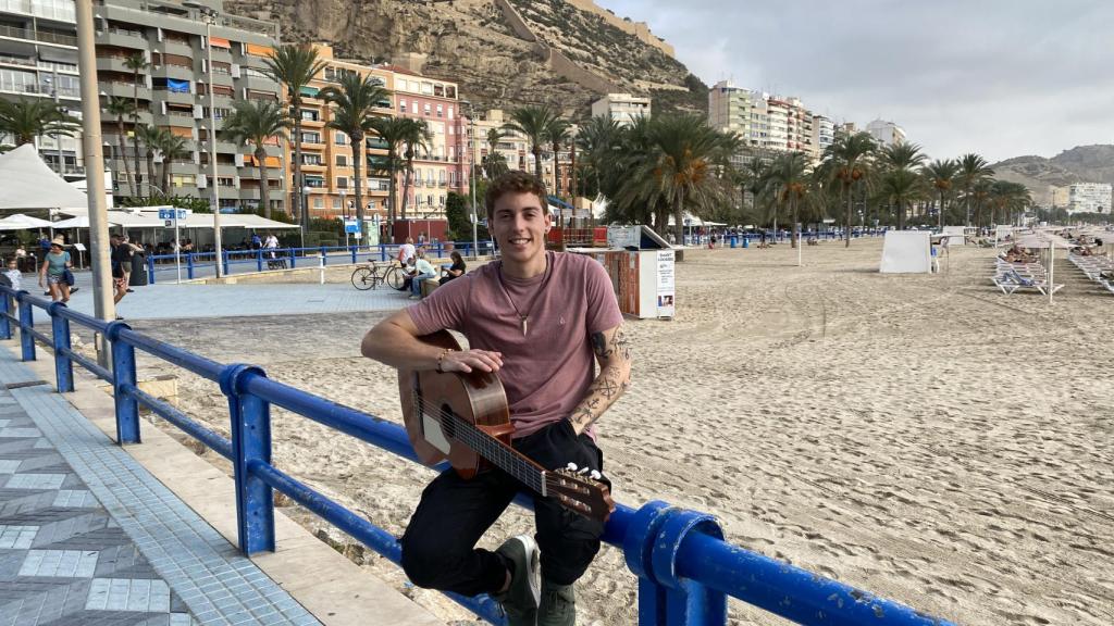 Javier Santacruz, el alicantino que participa en La Voz.