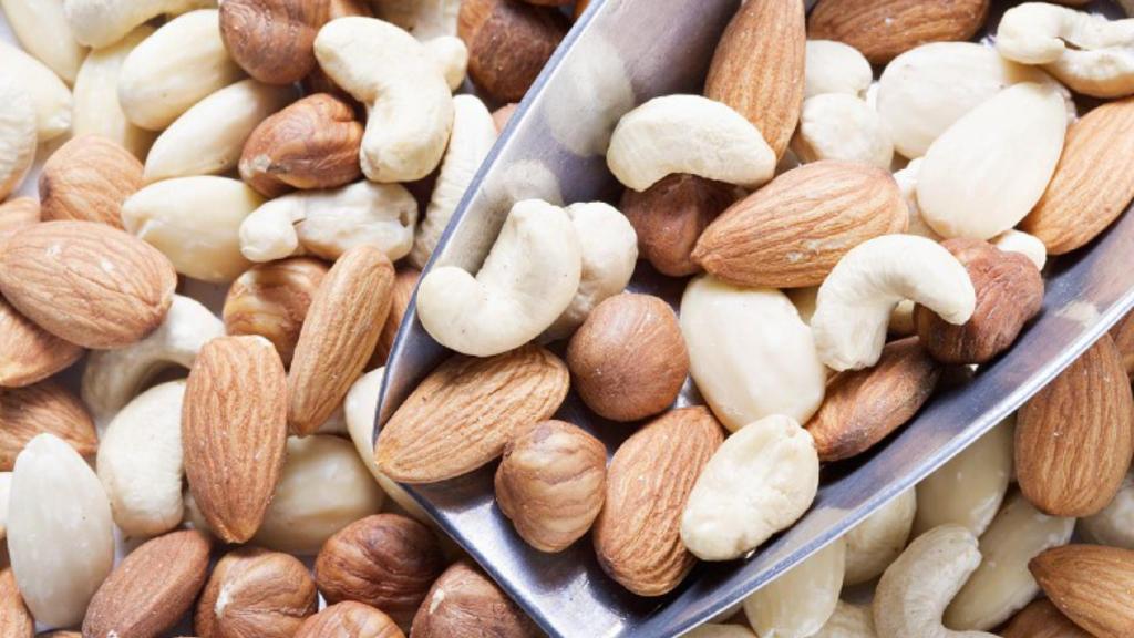 Bolsas de frutos secos de varias marcas se han visto afectadas por la alerta.