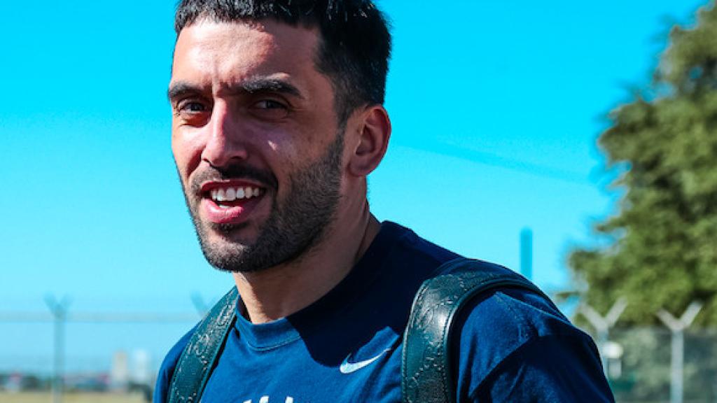 Facundo Campazzo antes de un partido con los Dallas Mavericks