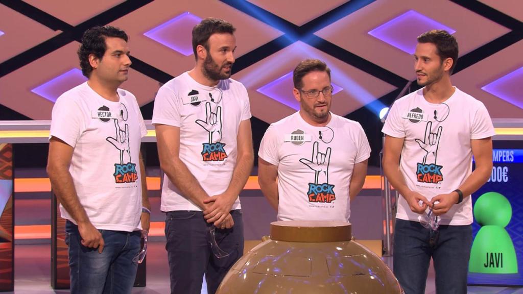 Los Rockcampers de ¡Boom!, deliberando durante el programa.