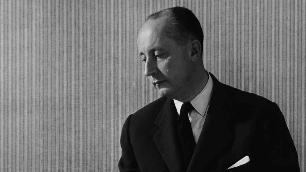 Christian Dior © Association Willy Maywald/ADAGP, Paris 2022