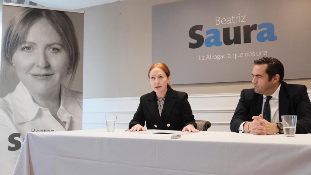 Beatriz Saura y Daniel Gómez de Arriba, este viernes durante la presentación de la candidatura al ICAM./