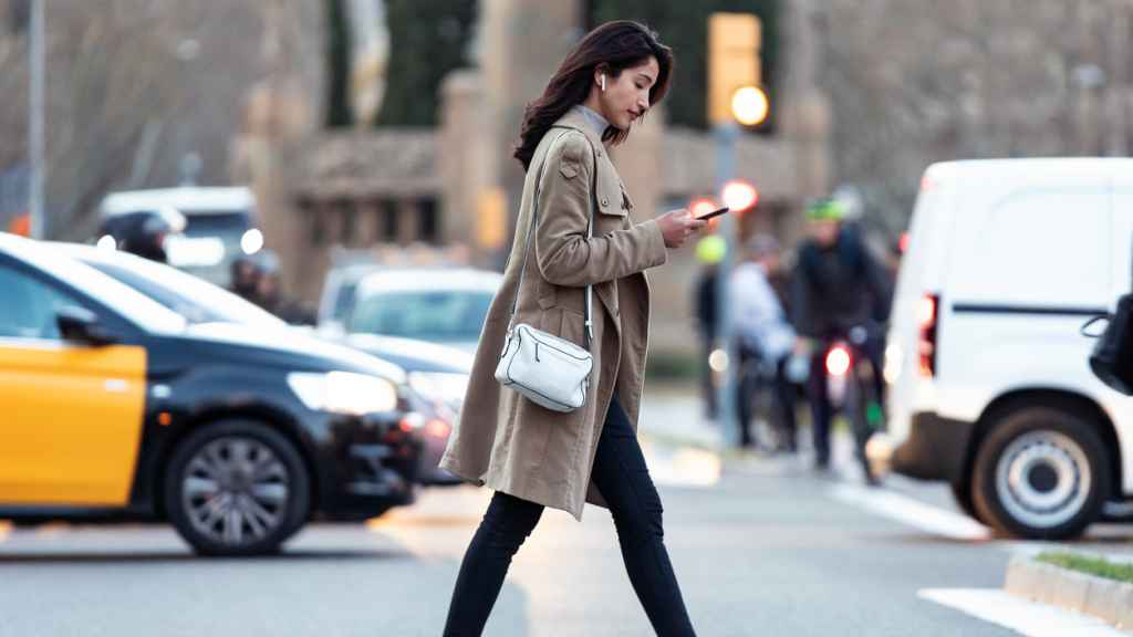 ¿Puedo reclamar daños al Ayuntamiento si me caigo en la calle y sufro lesiones?