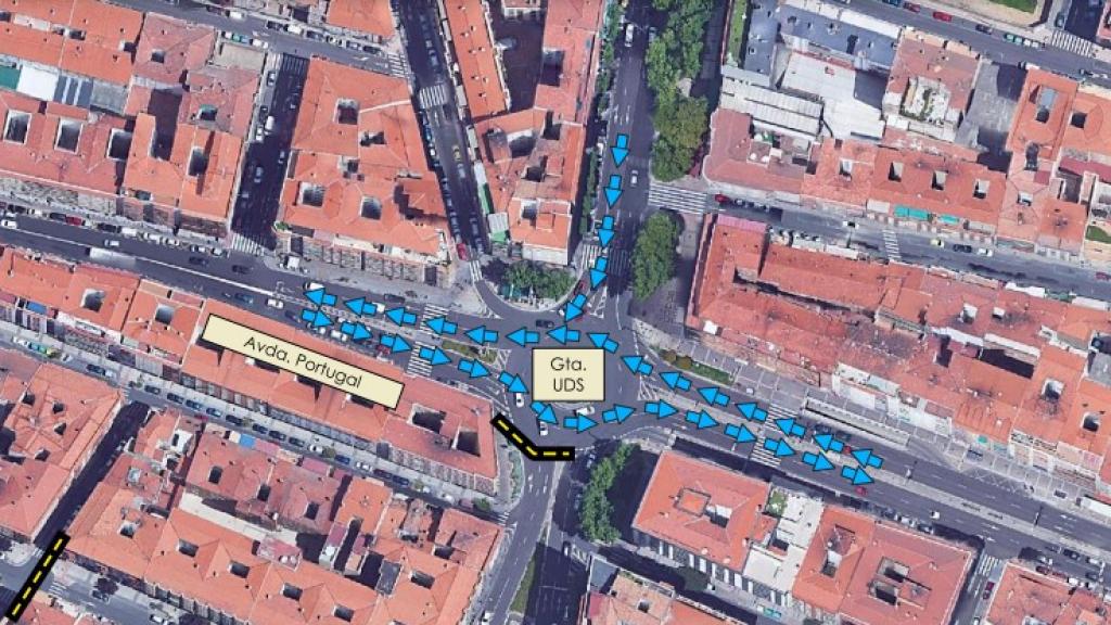 La calle Álvaro Gil cortada