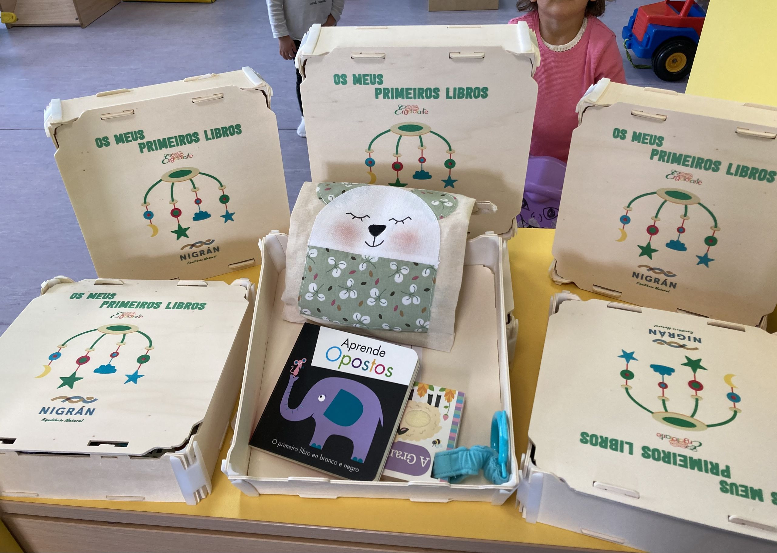 Cajas que el Concello de Nigrán entregará a los recién nacidos (Concello de Nigrán).