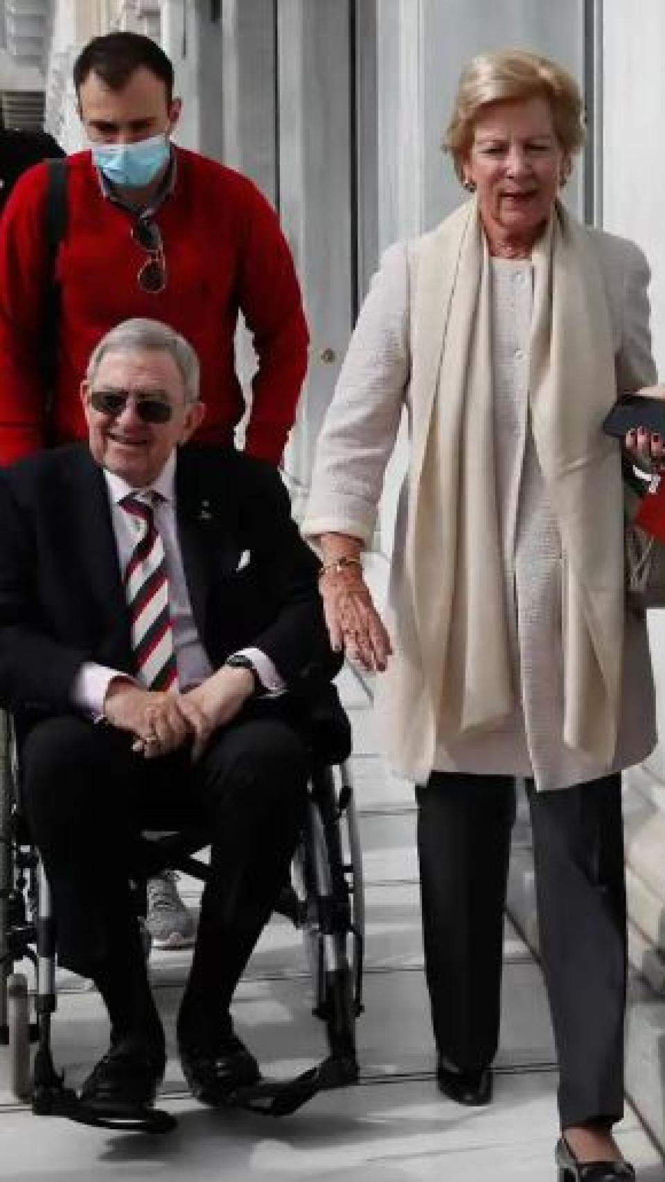 Constantino junto a su mujer, la reina Ana María.