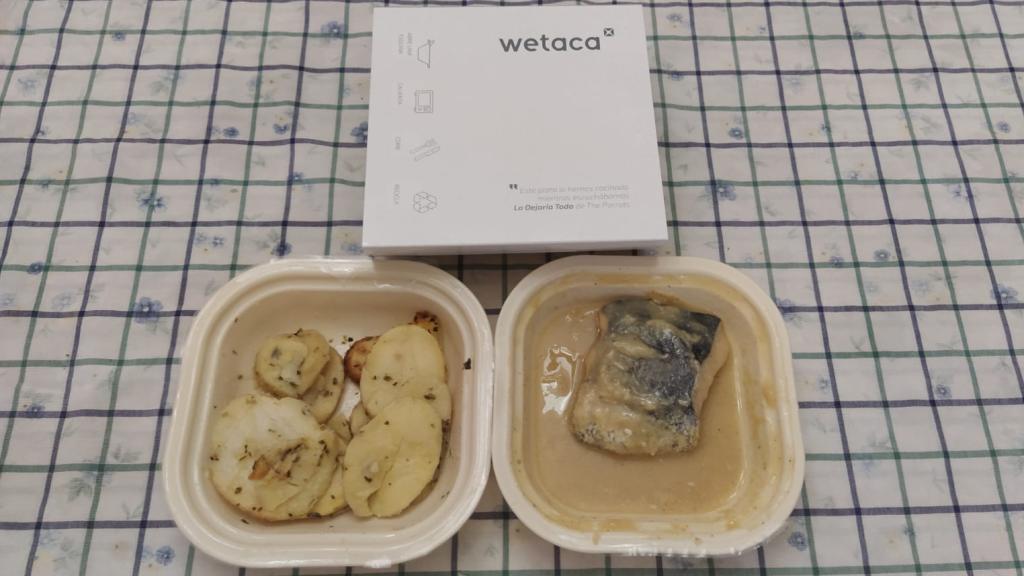 La merluza con salsa cítrica, por 7,45 euros, antes de ser emplatada.