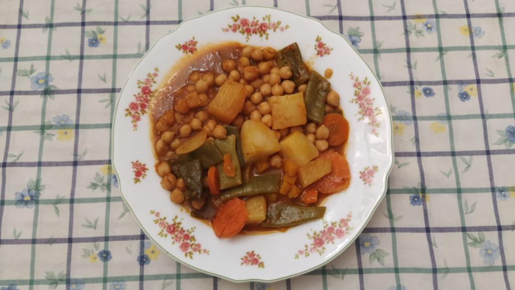 La olla murciana, ya servida, el mejor plato de los pedidos a juicio de este medio.