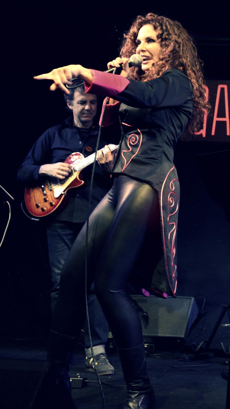 Silvia Marsó está centrada en su faceta como cantante.