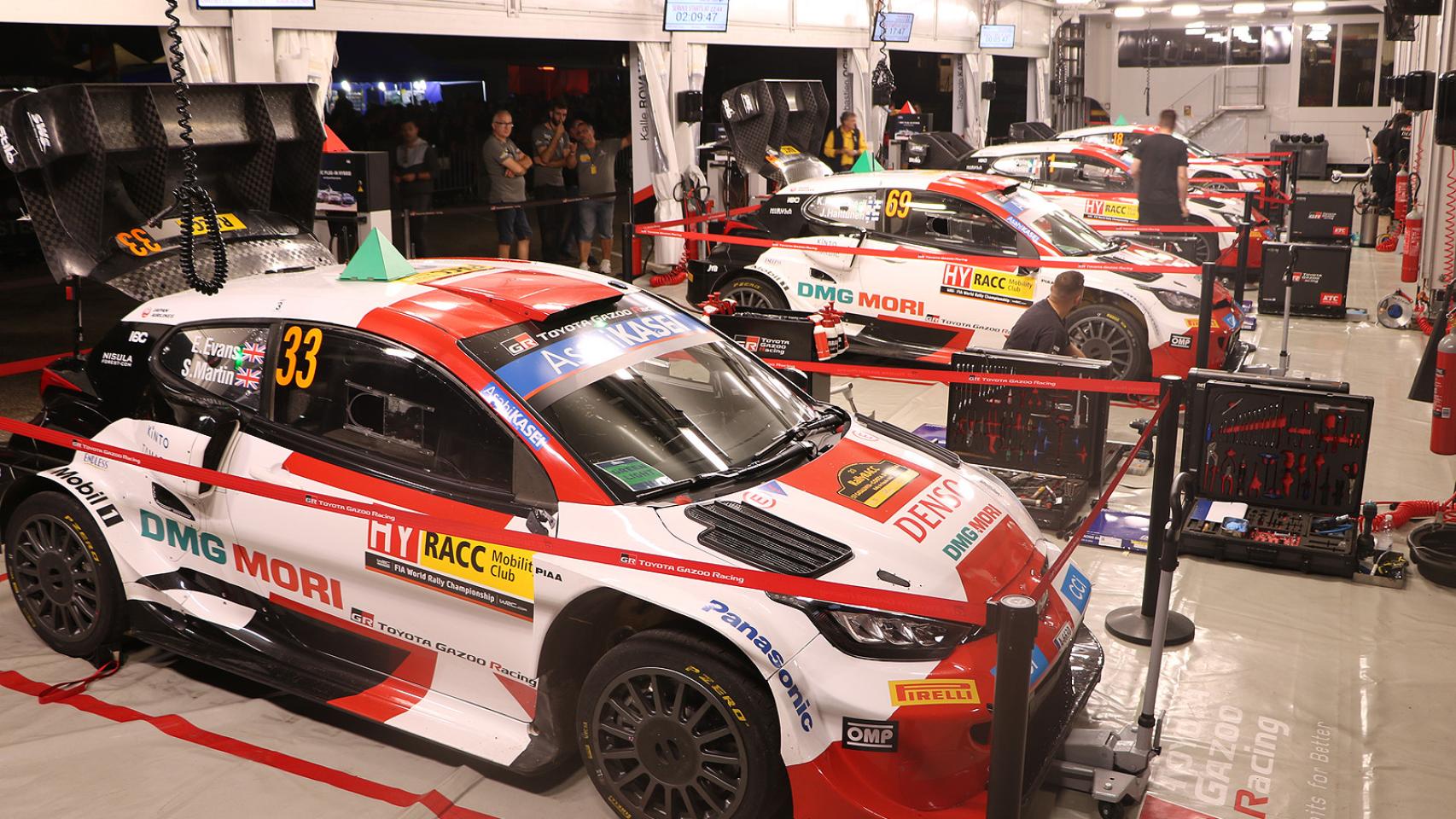 Las mejores imágenes de la victoria de Toyota y el título de constructores en el Rally de Cataluña