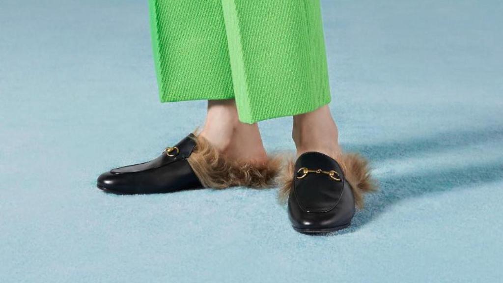 2015 Re-Edition slipper Princetown para mujer de Gucci.