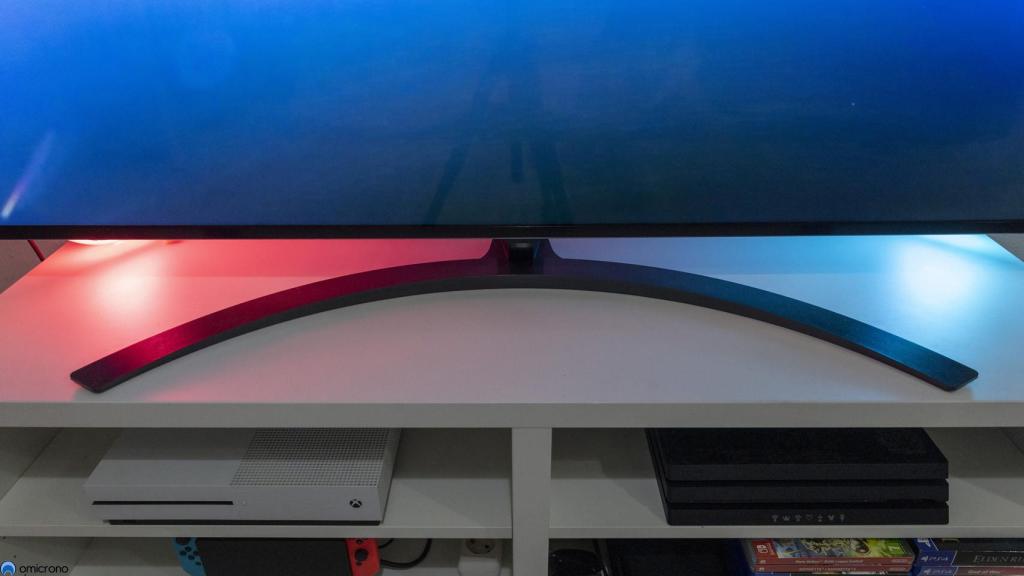 Peana de la LG QNED.