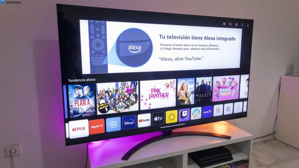 webOS ejecutándose en el televisor.