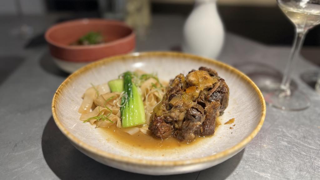 Rabo de toro escabechado