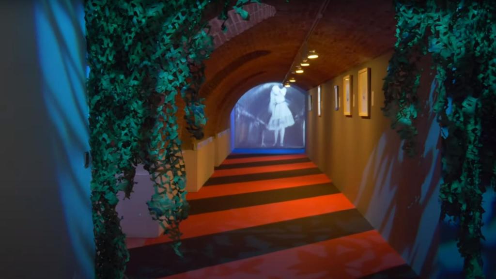 La exposición gratuita en Madrid que te trasladará a uno de los cuentos más famosos