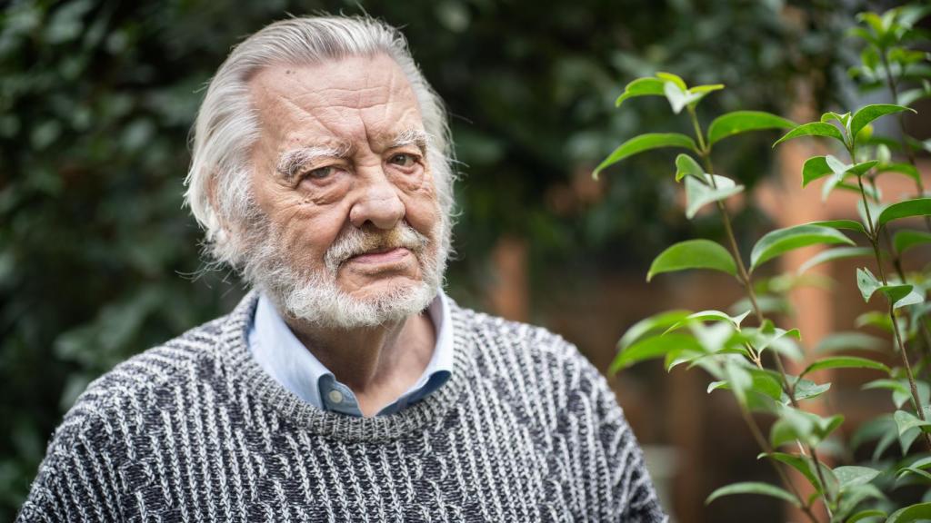 Eduardo Sotillos presentó el Telediario en la Transición y fue el portavoz del primer gobierno de Felipe González.