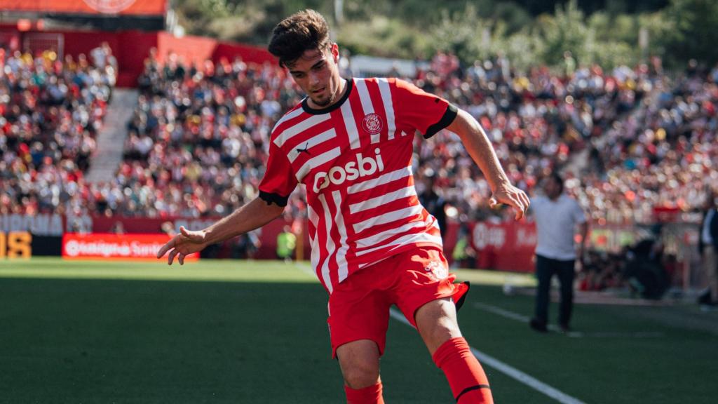 Miguel Gutiérrez, con la camiseta del Girona FC.