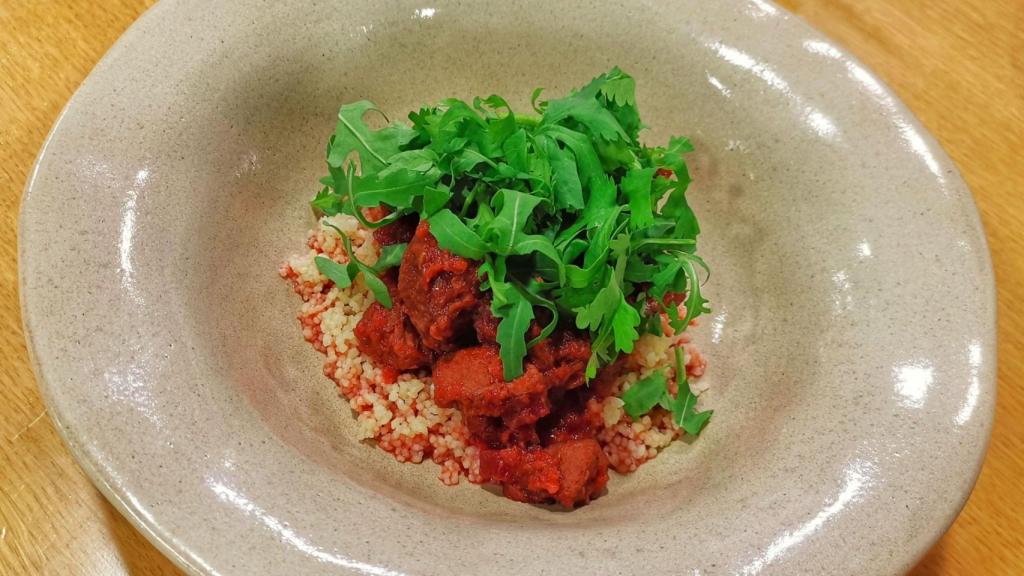 Estofado sumerio, uno de los platos del maridaje.