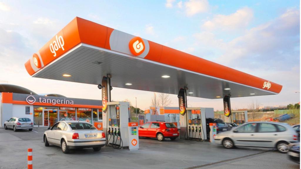 Gasolinera de Galp. Imagen de archivo