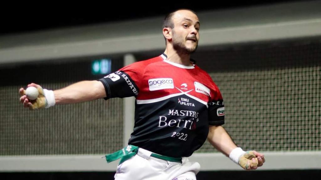 Inhar Ugarte, jugador de pelota vasca, sueña con representar a País Vasco en el Mundial.