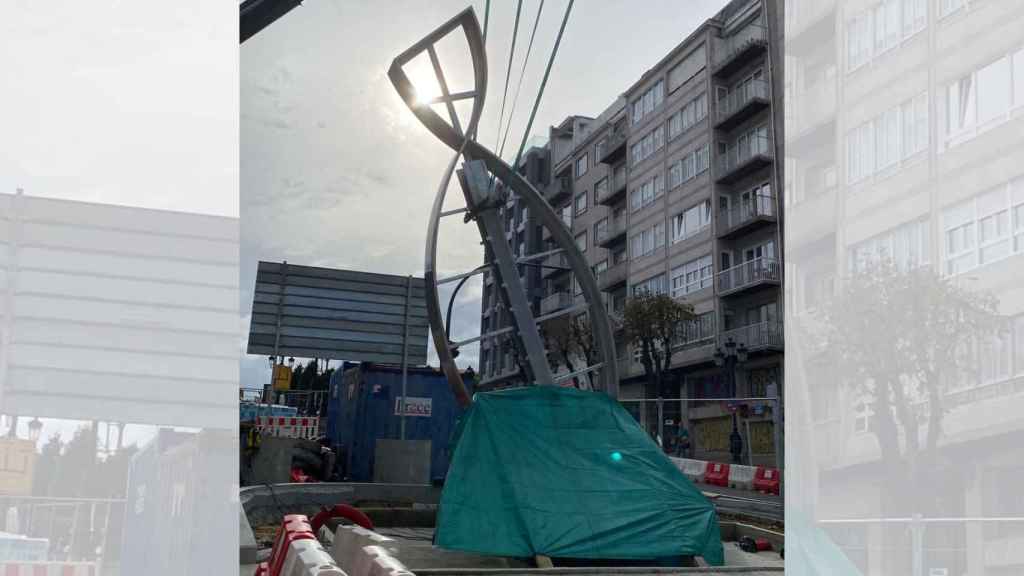 Instalación del Pezseto en la Gran Vía de Vigo.