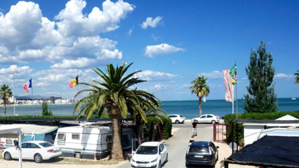 Camping Ampolla Playa