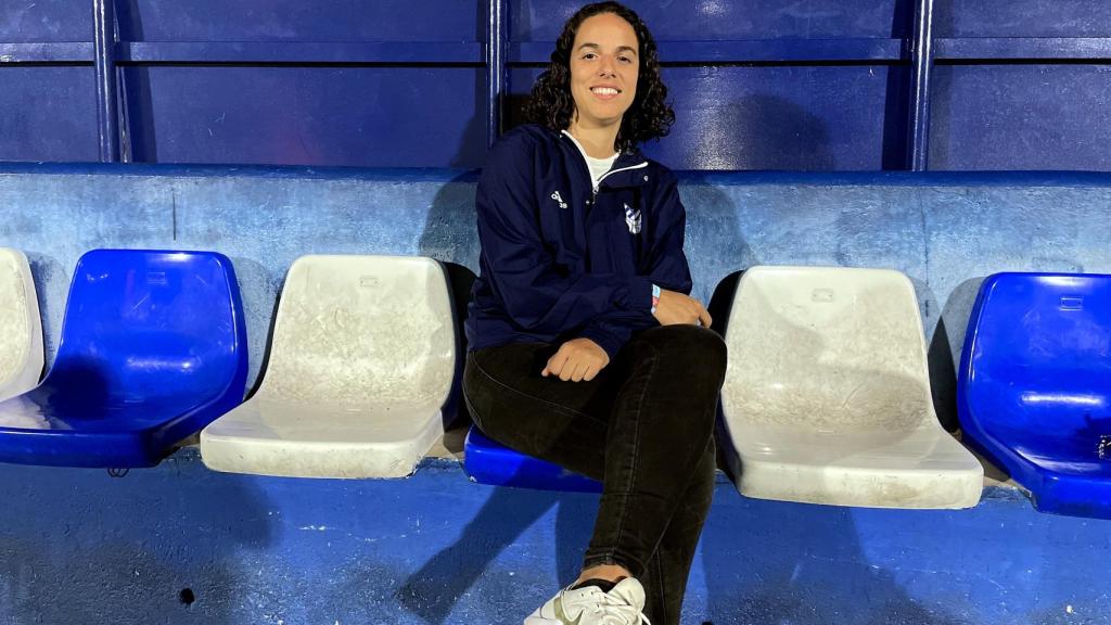 Nany Haces en el banquillo del CE Europa.