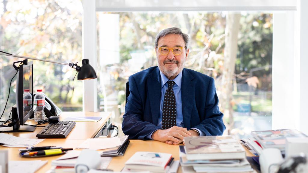 Narcís Serra dice que, pasado tanto tiempo, ha llegado el momento de hablar de ciertos asuntos.