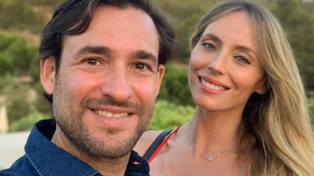 La periodista Cristina Gullón y el cirujano Nacho Varo en una imagen de sus redes sociales.