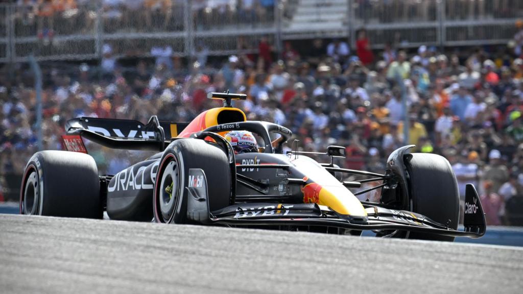 Verstappen, a los mandos de su Red Bull.