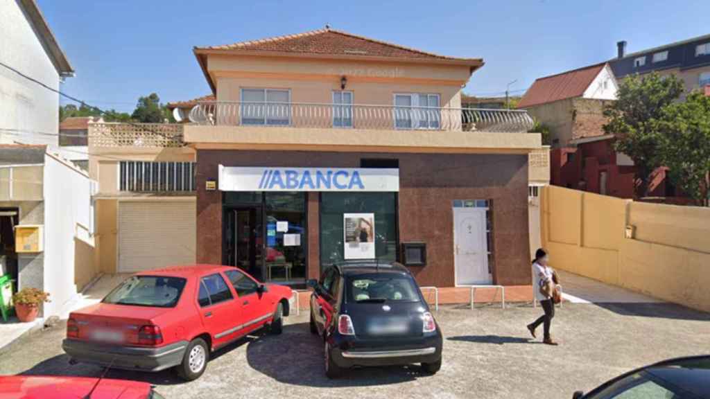 Sucursal de Abanca en la avenida del Aeropuerto de Vigo.
