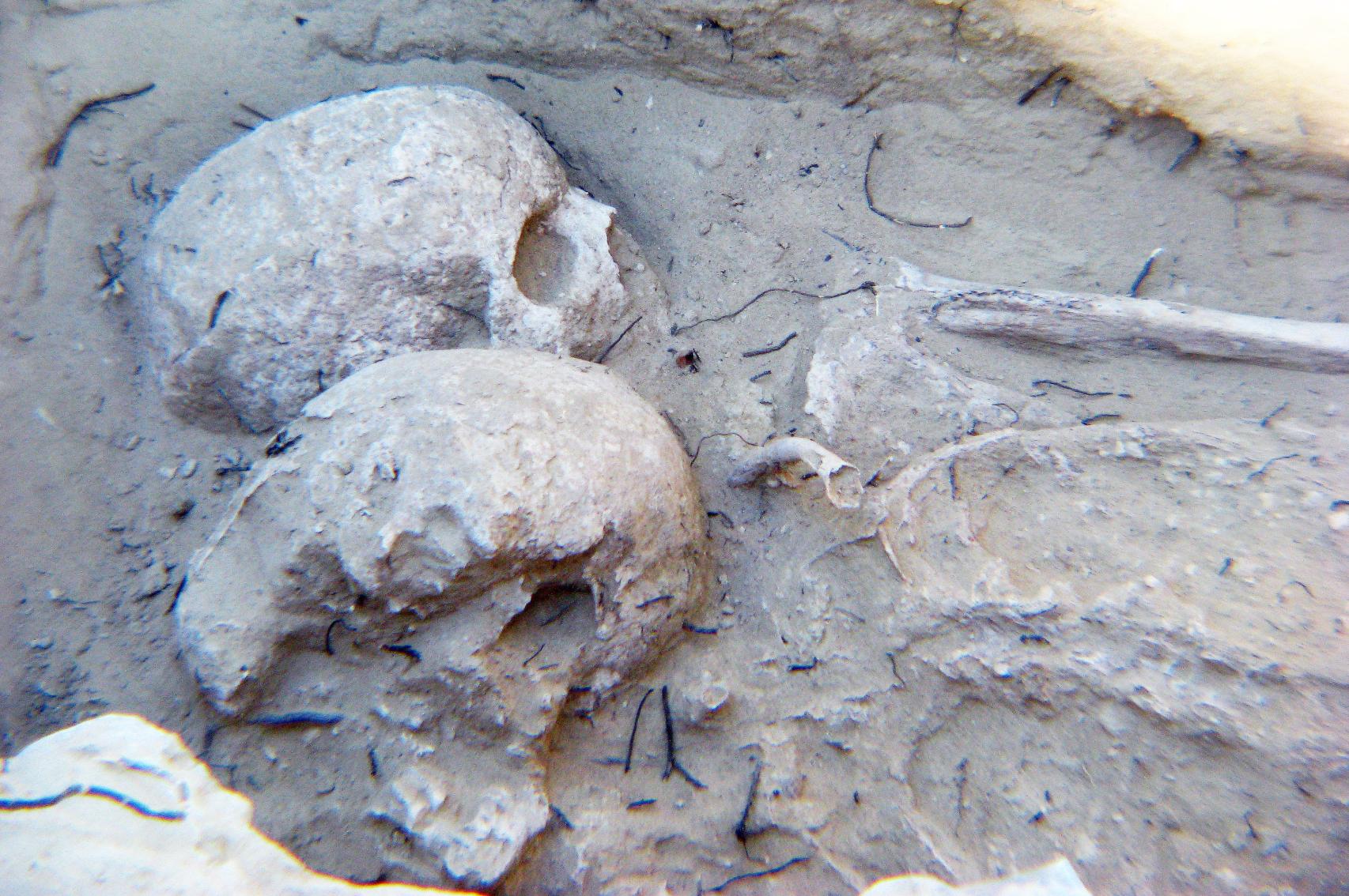 Una de las tumbas múltiples del yacimiento.