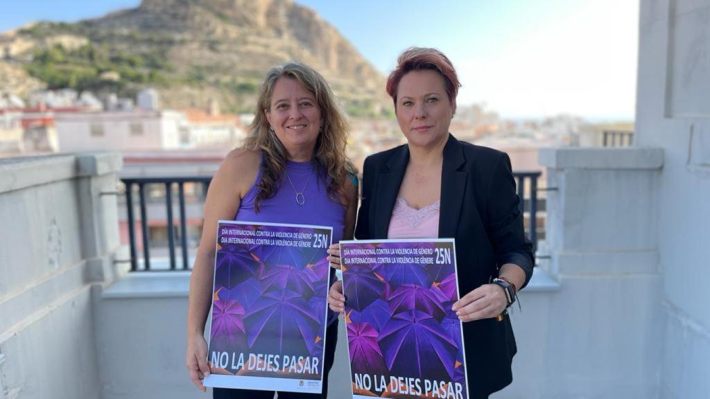 La profesora del IES Doctor Balmis Emilia Fernández y la concejal María Conejero.