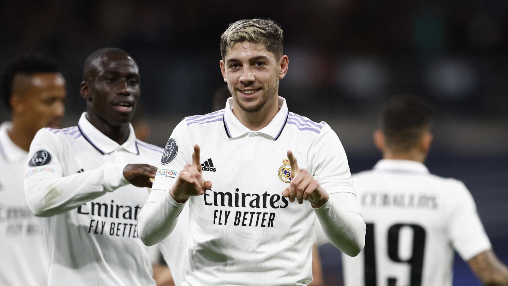 Valverde celebra su gol.