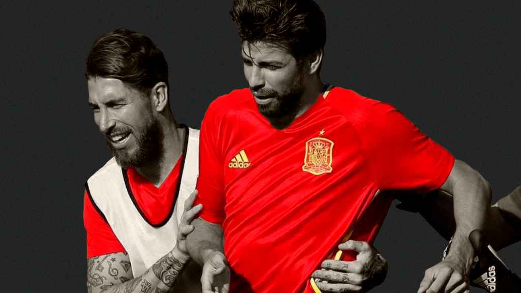 Sergio Ramos y Gerard Piqué, con la Selección