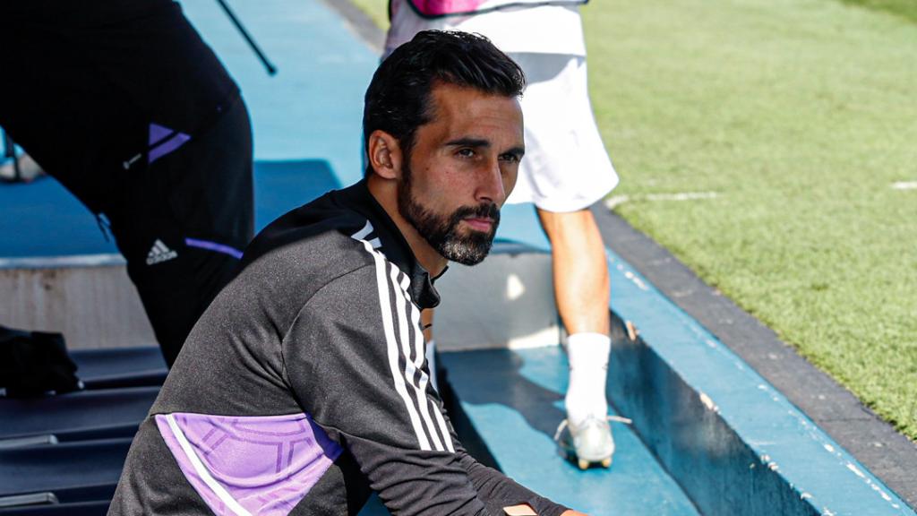 Álvaro Arbeloa, en el banquillo del Real Madrid