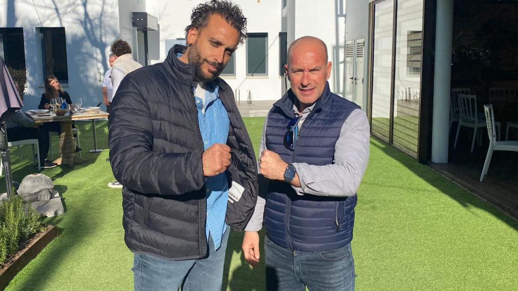 Javier junto a Jesús.