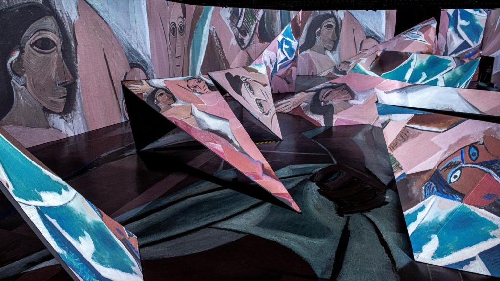 Fragmentos de 'Las señoritas de Aviñón' en la exposición 'Imagine Picasso'. Foto: Encore Productions / Laurence Labat