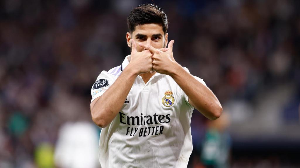 Marco Asensio celebra un gol con el Real Madrid