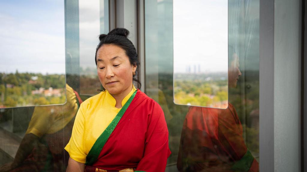 Khadro-la durante la sesión de fotos con EL ESPAÑOL