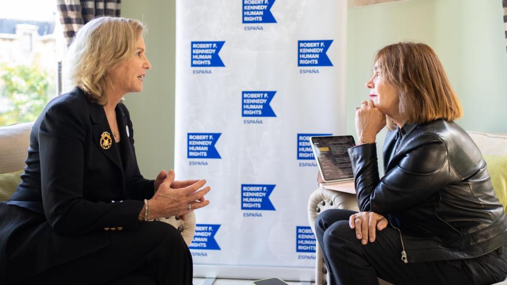 Kerry Kennedy y Charo Izquierdo.