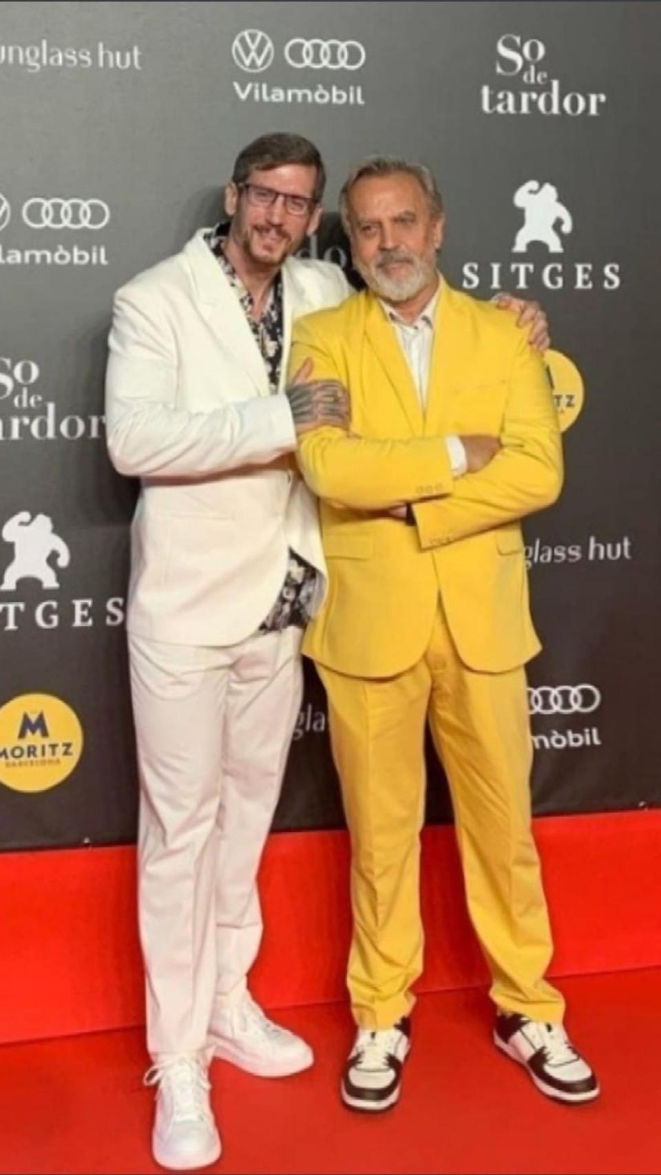 La pareja formada por Enrique del Pozo y Rubén Sánchez Montesinos en un evento público.